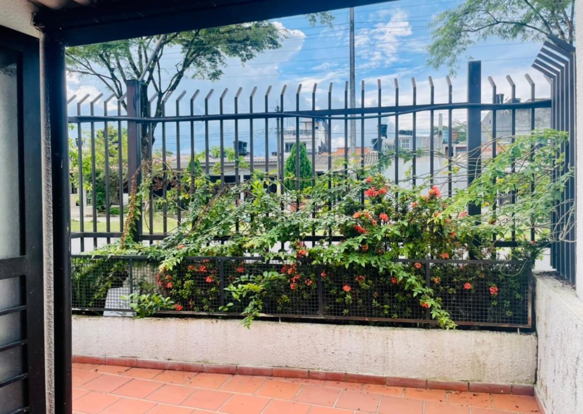 Hostal Roma Villavicencio Exterior photo